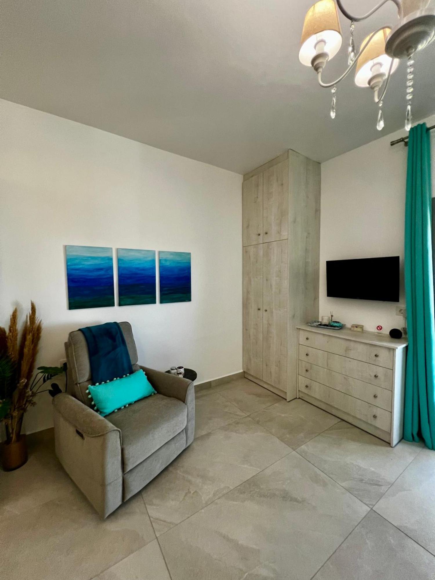 Ocean Front Studios 77 Лурдата Стая снимка